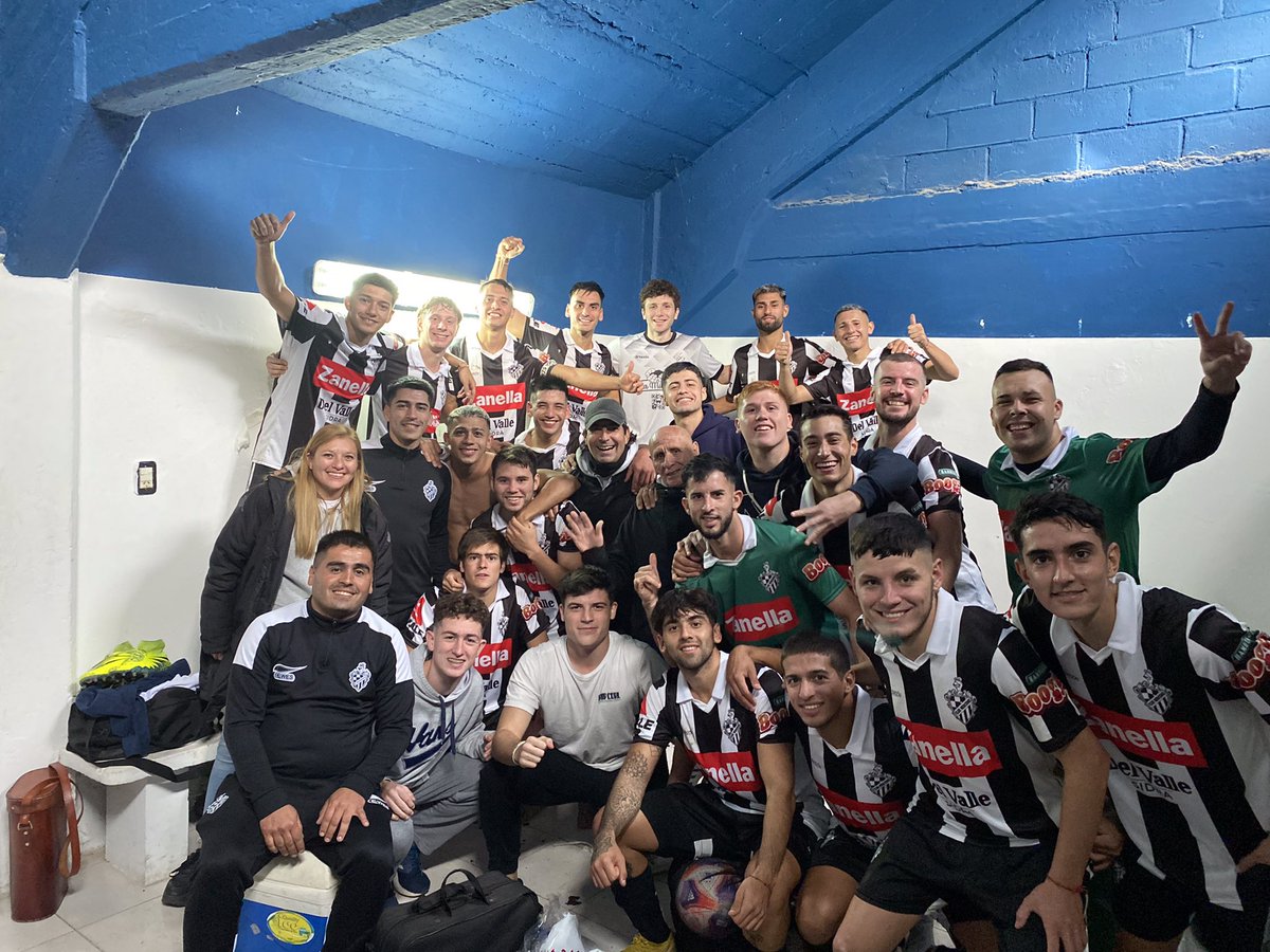 GANOOOOOOOOOOOOOOOOOOOOOOOOOOOOOOOOOOOOOOOOOOOOOOOOOOOOOOOOOOOOOOOOOOOOOOOOOOOOOOOOOOOOOOOOOOOOÓ MERCE!!!!!! 🏁🏁🏁🏁

Argentino de Rosario 2
Club Mercedes 4 (Ignacio Rodriguez x2 y Franco Gatti x2) ⚽️

#DaleMerce
#PrimeraD