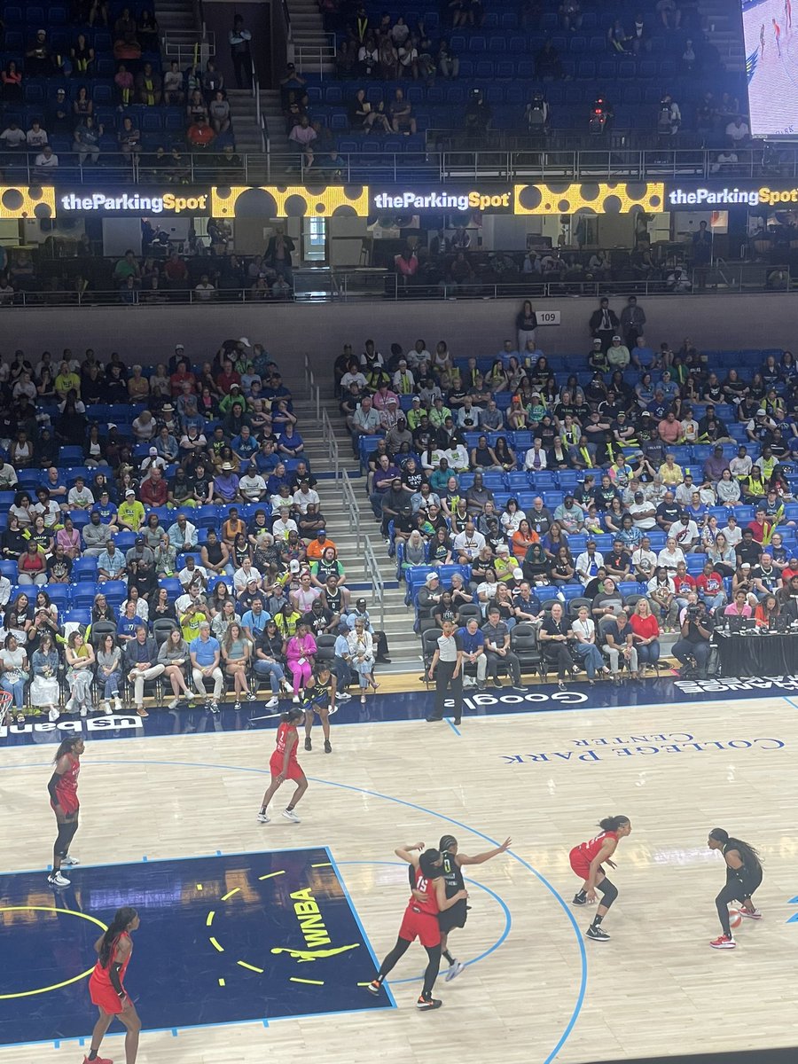 According2Dack's tweet photo. Great time watching the @DallasWings get the WIN today!!! https://t.co/fEsZ82uD9z