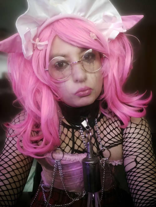 SometimesEvie's tweet photo. How do you like my makeup? ^^ https://t.co/Su2rdQy7Og