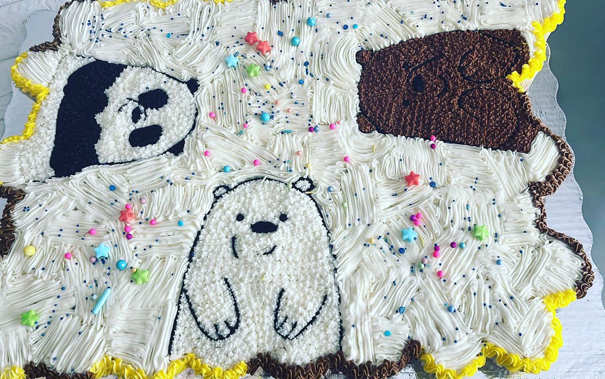 Pastel de cupcake 🧁 osos 🐻 escandalosos.

Love Cake
.
.
.
.

#ososescandalosos #fiestasinfantiles #kamilcake #cdmx #lovecake #ososescandalosos #pasteleriadediseño #pasteldecupcakes
