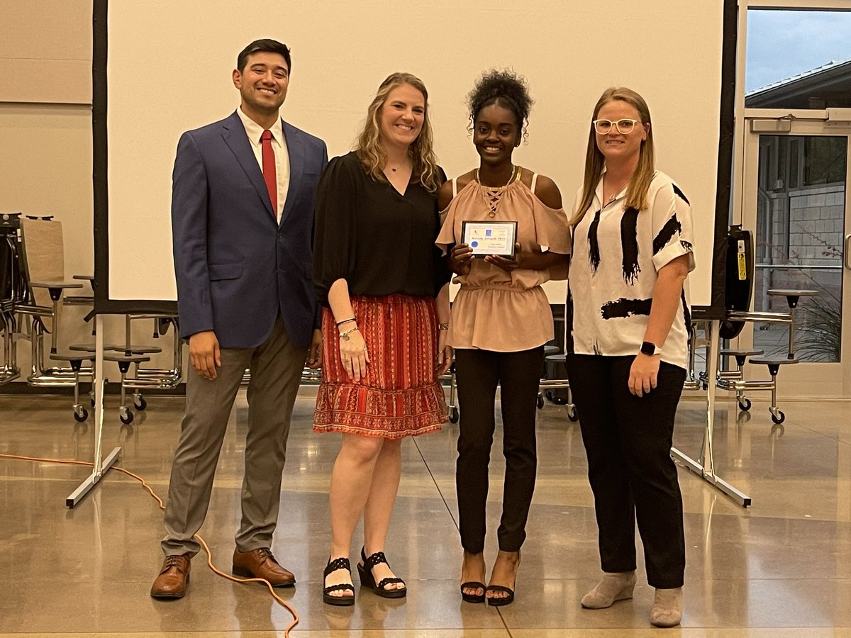 LHSW_Softball's tweet photo. Alandria Morgan started as a manager and earned a jersey because of her leadership and hard work. 
She earned the Team Spirit award for Mustang softball! 
@lifemustangs @coachwelch67 @SLThrush https://t.co/hCMgSvoPNq