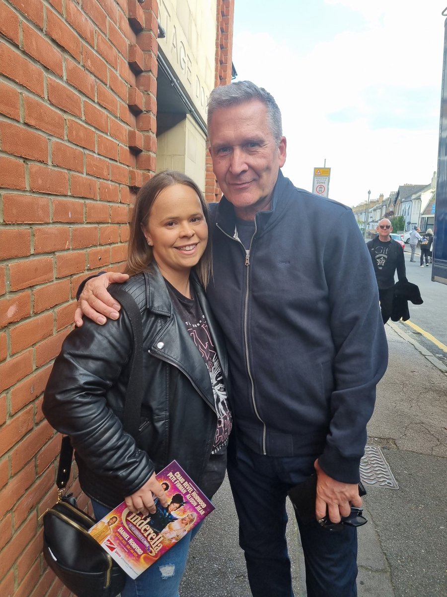 Lauren B. KONNAKOL 💚 tweet media