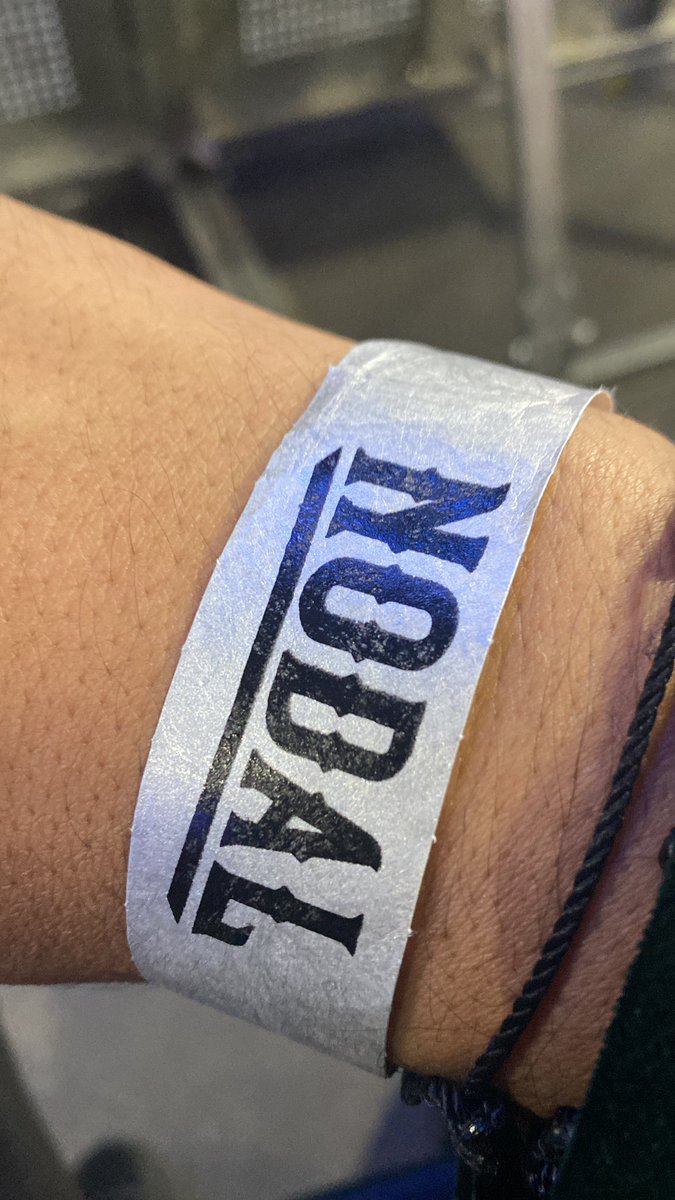 juanmaesmusic's tweet photo. CUANDO ANDAS EN DIVO MAGNATE Y ……
NODAL FORAJI2 WORLD TOUR
CHRISTIAN NODAL MADRID 20 05 2023
WIZINK CENTER MADRID ESPAÑA 🇪🇸
#CHRISTIANNODAL
#MAGNATE #SUPERVIP #MUYALTISIMOPEDORRAJE #MEAMOCOMOSOY ♥️ @ChristianNodall https://t.co/8LRVcsUHve