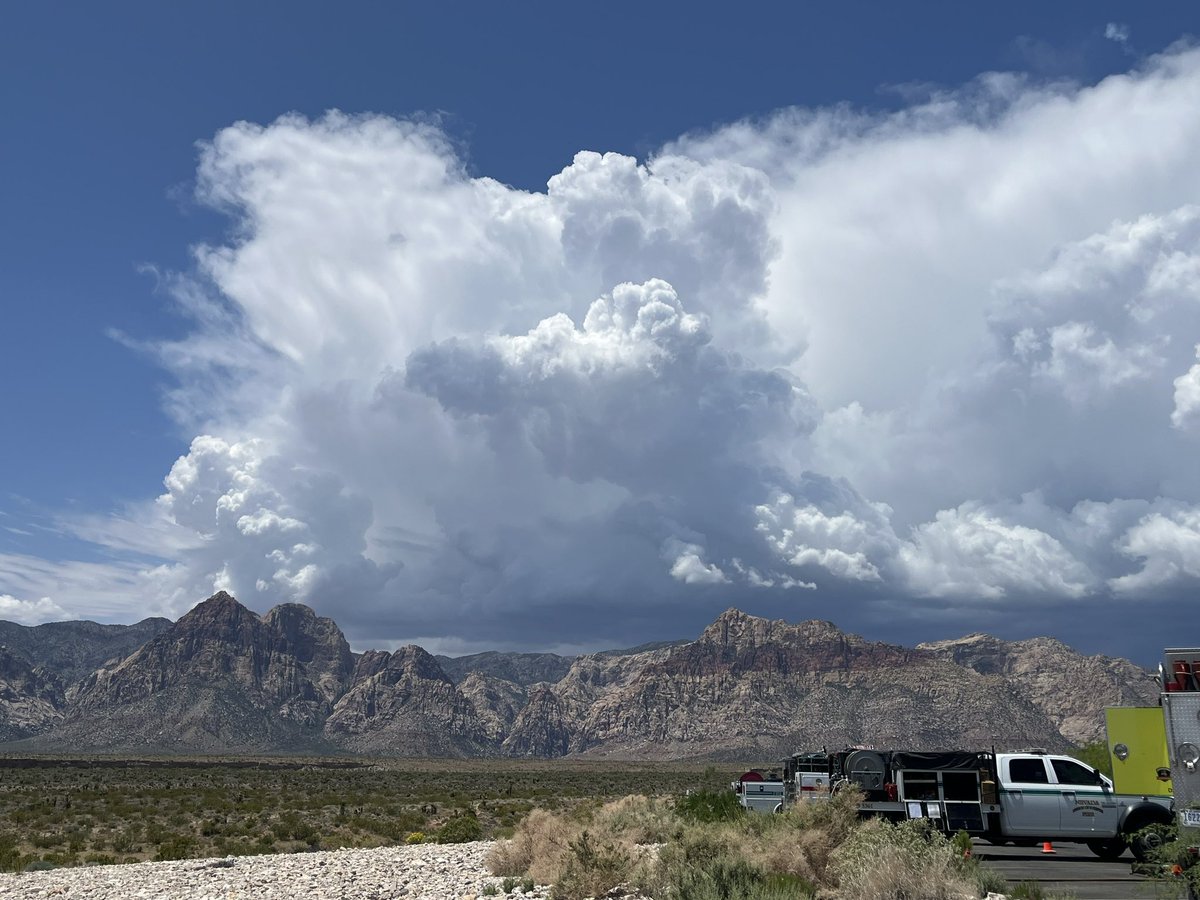 KevinJanison's tweet image. Clouds towering over Red Rock Canyon.  Drops to follow.  Terri Janison pic. @friendsrrc @RedRockCynLV @KTNV #JulyInMay #MaySoon