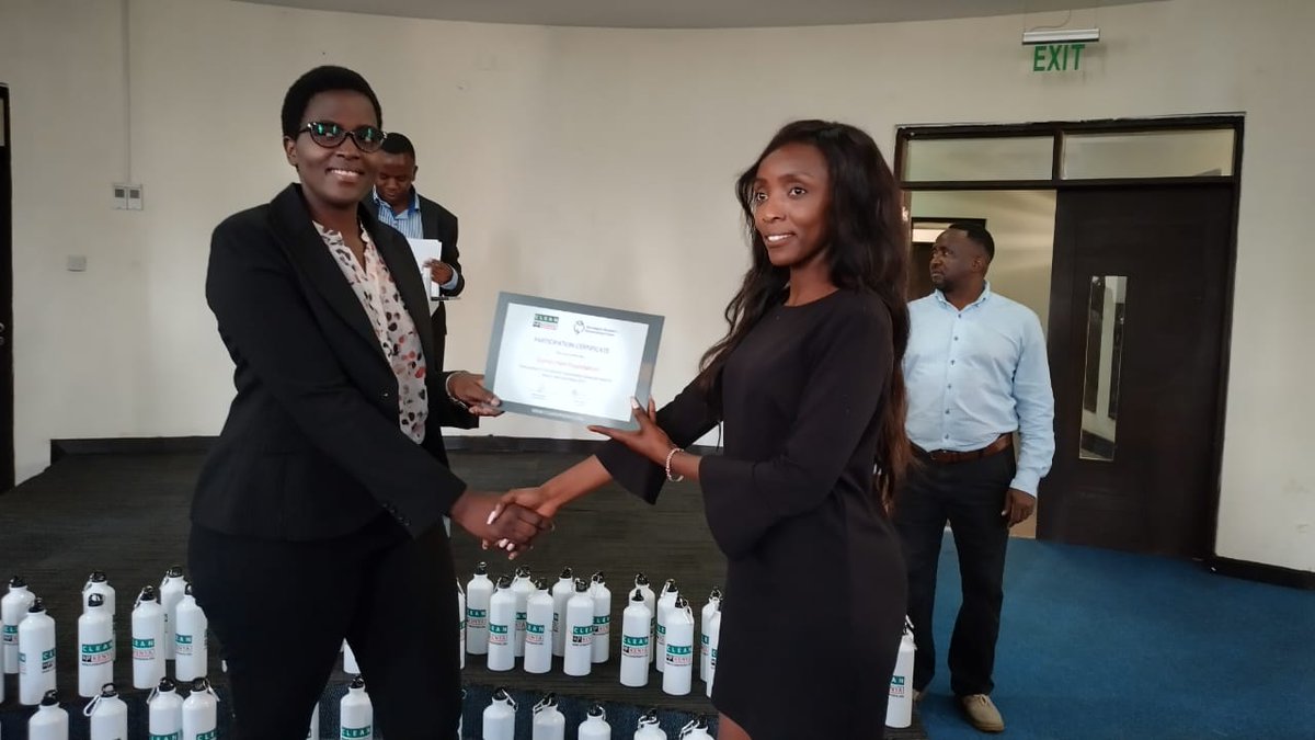 CLEANUPKENYADAY's tweet photo. We finally brought the 2023 Nairobi Community Cleanups campaign to a close with an award ceremony for the volunteers who went beyond their way to make it successful. Project was brought to you with kind support from @miljofondet . Thank you all! Love you all! https://t.co/flhcnrMTAj