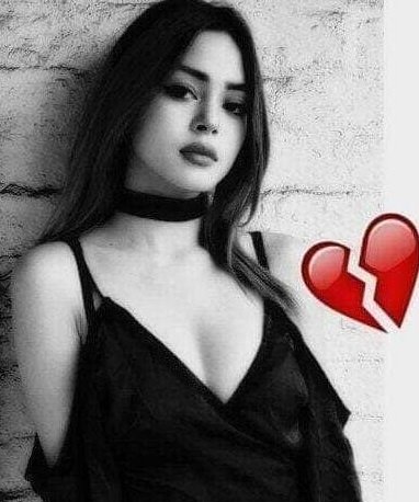 لست تـلك الأنثى التي تنڪسر رغــم قسوة الحياة ˛ أنـــا تــلك الأنثى العي لغت من قامـوسهــا ڪلمه خسارة