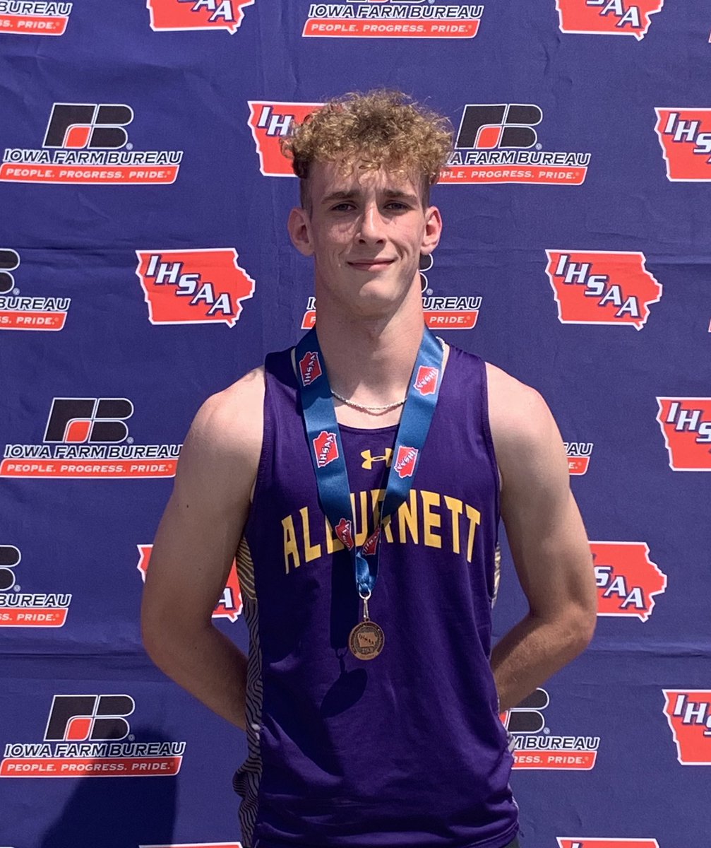 Your class 2a 200m 5th place <a href="/OfficialBraylon/">Braylon Edwards</a> <a href="/AlburnettSports/">Alburnett Athletics</a>