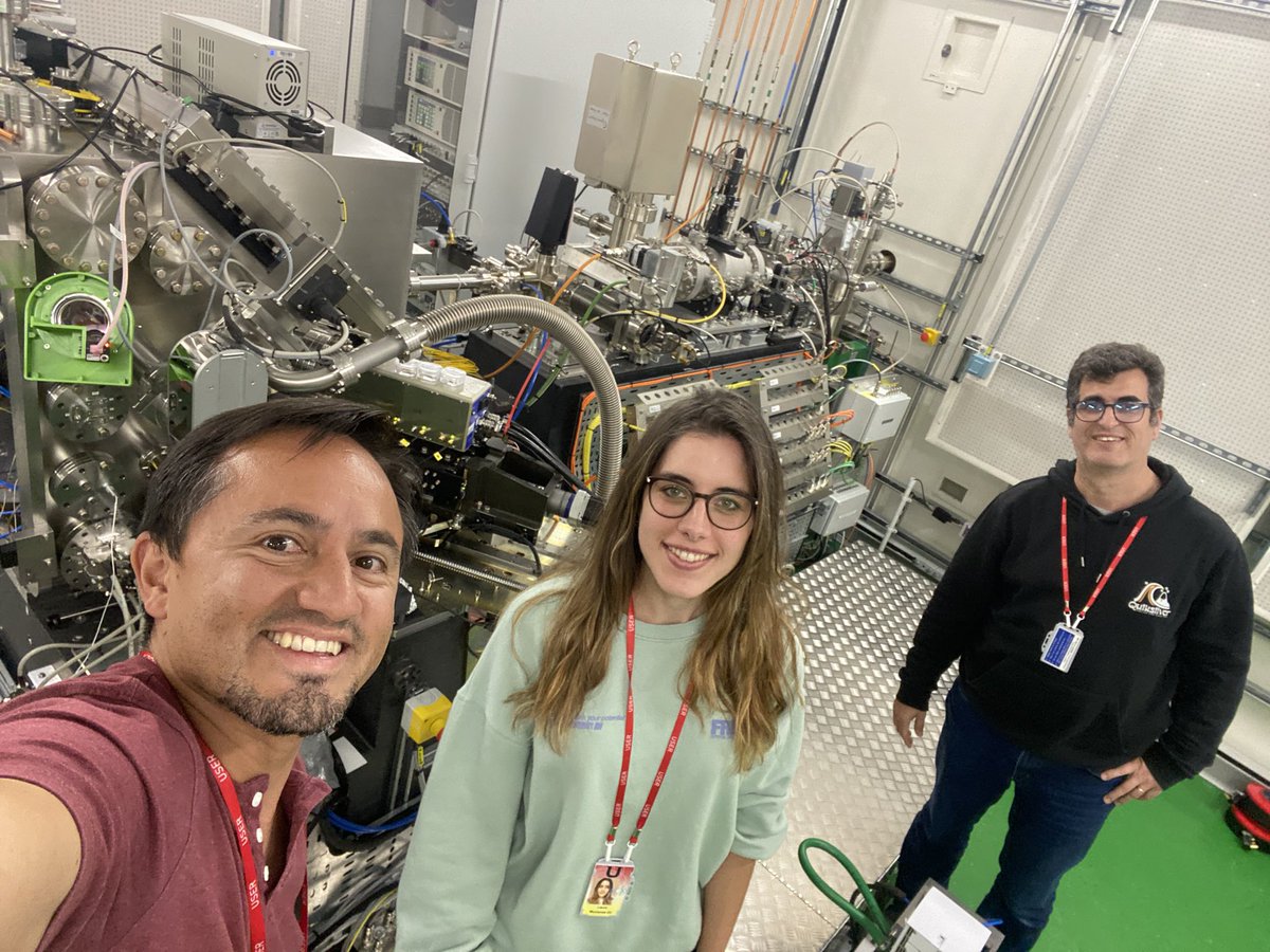 Camilo A Mesa (@camesaz) on Twitter photo Continuing beamtime series, now <a href="/I14Diamond/">Diamond I14 Beamline</a> <a href="/DiamondLightSou/">Diamond Light Source</a> measuring Bi migration in BiVO4 with <a href="/mgomezgo/">Miguel Gomez-Gonzalez</a> Sixto and Laura <a href="/inam_uji/">INAM UJI</a> BTW, nice day around today ☀️ Continuing beamtime series, now <a href="/I14Diamond/">Diamond I14 Beamline</a> <a href="/DiamondLightSou/">Diamond Light Source</a> measuring Bi migration in BiVO4 with <a href="/mgomezgo/">Miguel Gomez-Gonzalez</a> Sixto and Laura <a href="/inam_uji/">INAM UJI</a> BTW, nice day around today ☀️