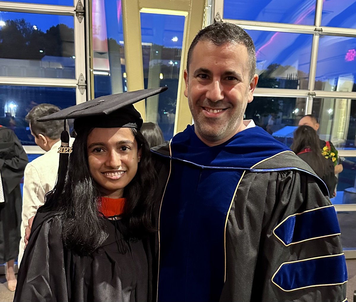 Grad highlight - Ms. Mrithula Sridhar Kuma graduated in May 2023 w/ her Masters in Biomedical Engineering @cmu_bme and now works as a Research Associate @EikonTX, in the lab she investigated the role of shear stress on cell viability during #FRESH #3Dbioprinting