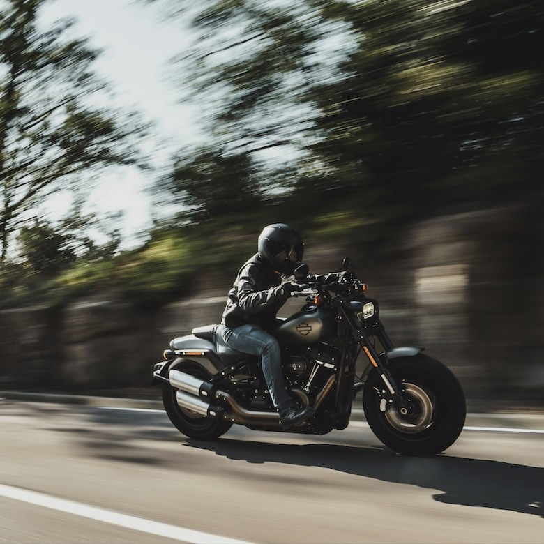 CSP_MOST's tweet image. Don&apos;t overlook the importance of regular oil changes in your motorcycle maintenance routine. Clean oil ensures your engine runs smoothly, reducing the risk of malfunctions on the road.

Stay safe and keep your ride running like a dream: bit.ly/3Y4DgRN 

#OilChanges