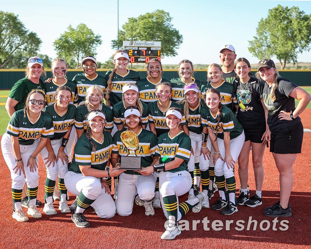 Lady Harvesters season comes to a close as they drop game 3 to Burk. An incredible year for an even more incredible group of girls. The standard for the future is set! #PampaProud 🌾