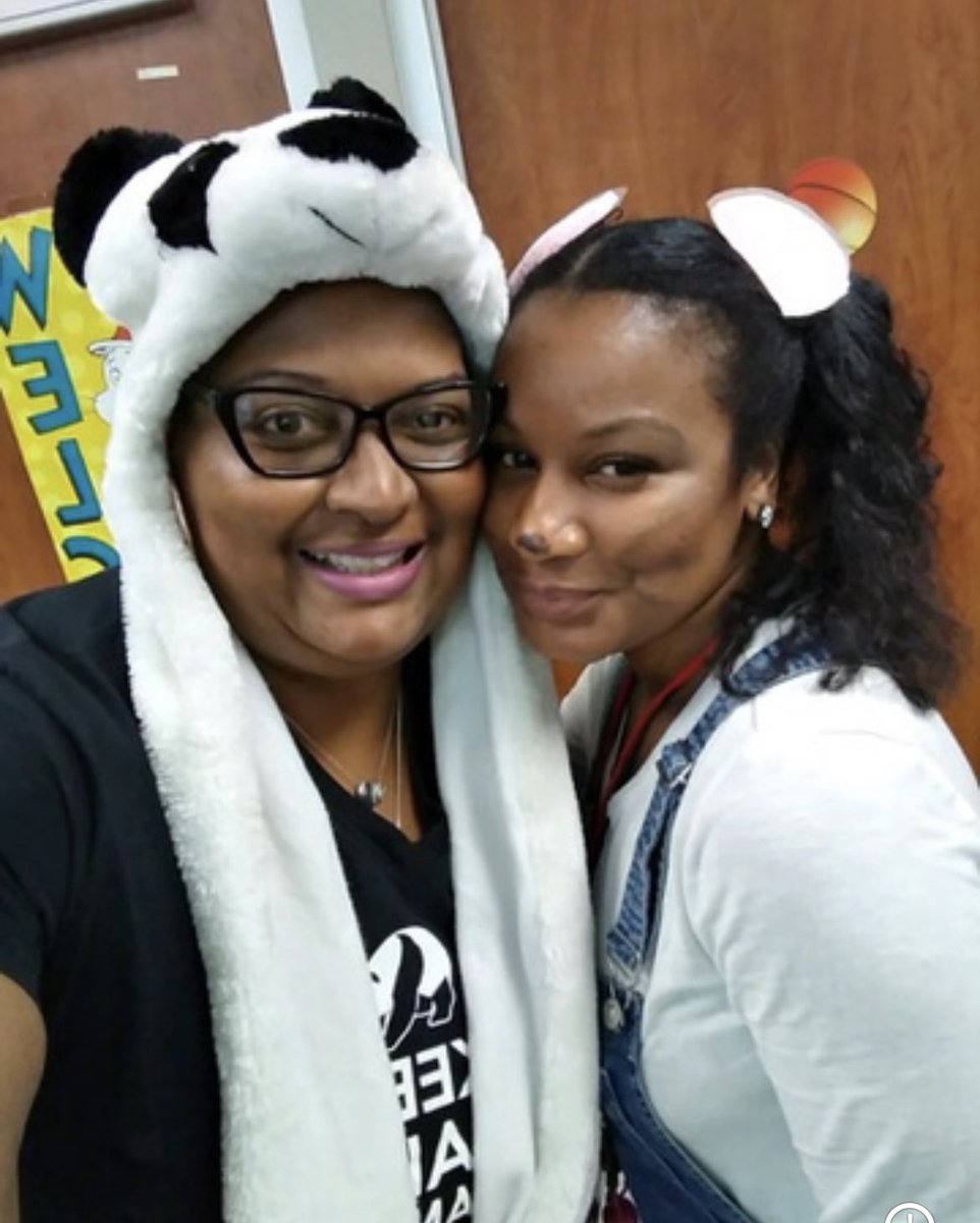 Heaven has gained another angel! The wisdom and strength she poured into others and myself l, especially during my first year teaching is priceless! #cancersucks!