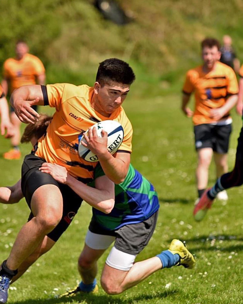Jamie Blair has signed ✍️

A big powerful ball carrier, Jamie has been busy preparing himself to play at the GU 7s and represent Onside

Previous Clubs: Philippines Maharlikans, @ObanRfc , Mid Argyll RFC

Current club: @GlasgowHawks1 

#GetOnside #7srugby #7series #7steam