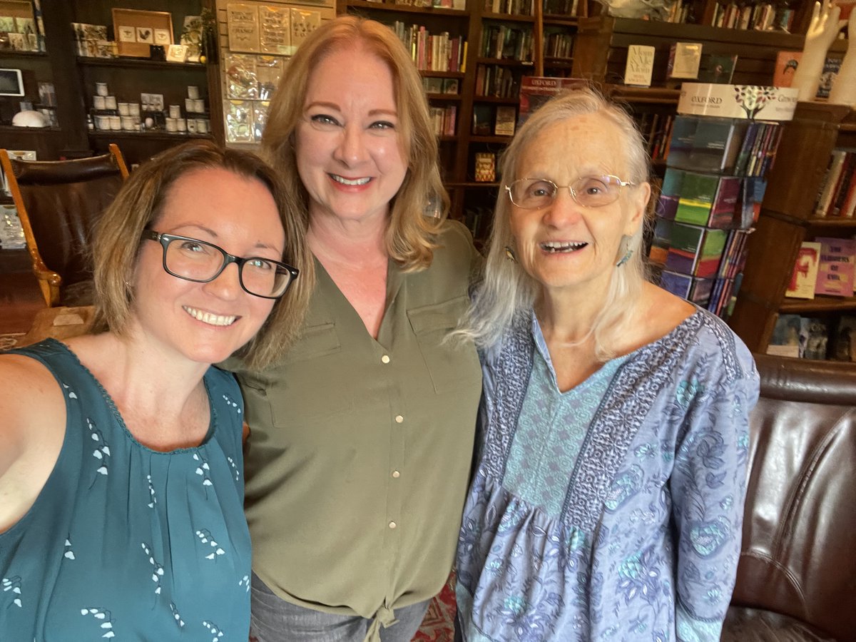 So much fun to see @CCSpizzirri1 and @EllenLRamsey1 at @wsbookshop today! Thank you for stopping by my #booksigning! I'm so lucky to live so close to such talented writers! (IZMELDA thanks you too!!) #kidlit #picturebook #IzmeldaTheFairestDragonOfThemAll