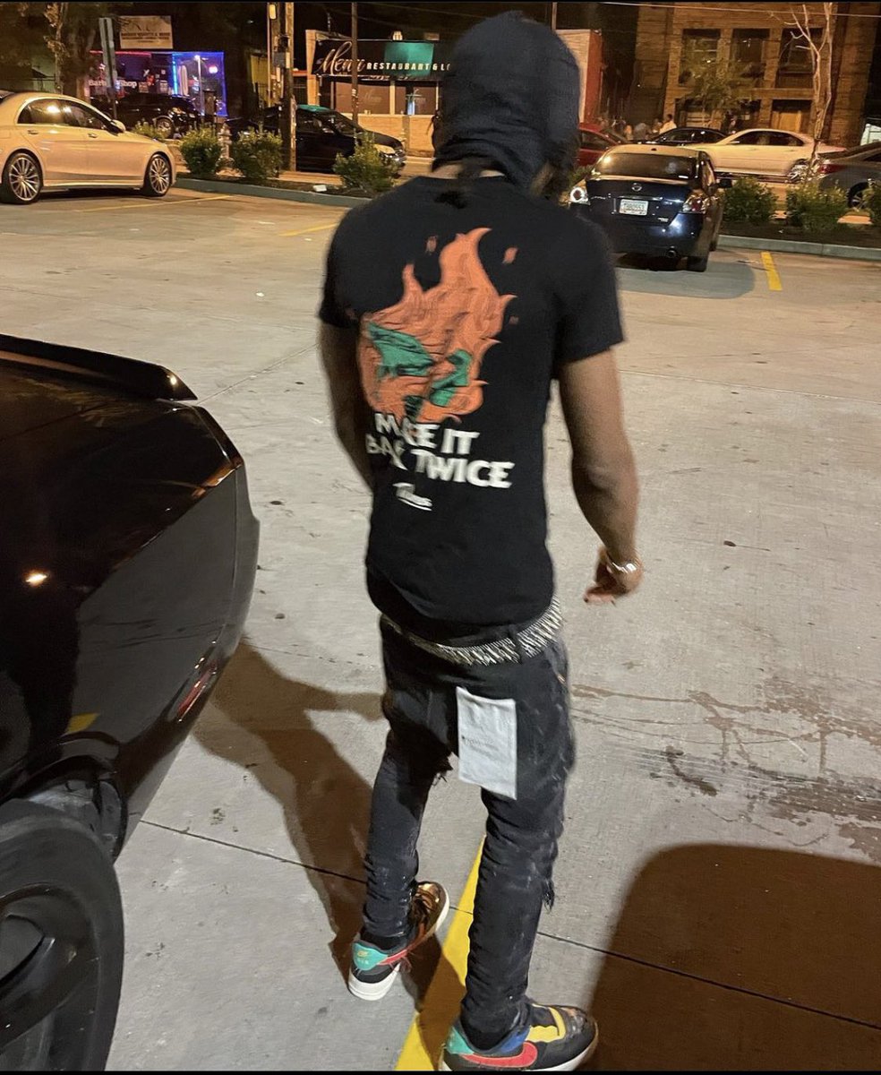 codeinspill's tweet image. no emotion just motion