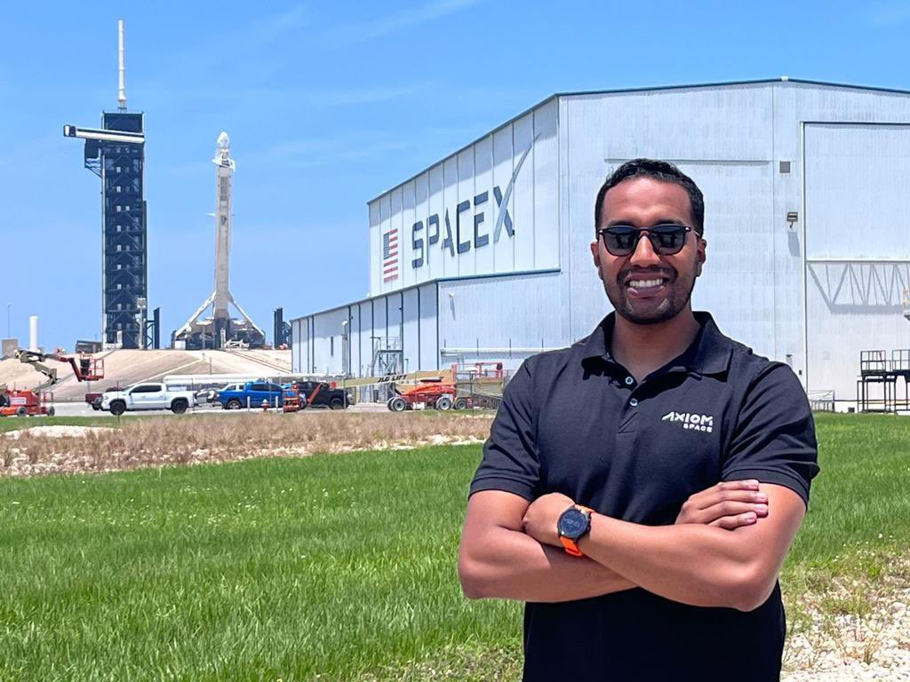 غدًا بإذن الله ننطلق #نحو_الفضاء    

تابعوا الانطلاق وتحديثاته على <a href="/saudispace/">وكالة الفضاء السعودية</a>
دعواتكم لنا، ونشوفكم قريبا من محطة الفضاء الدولية👋🏼