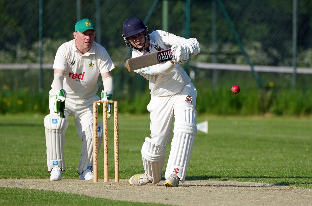 My first game of Cricket this season. Watched Minchinhampton v Cirencester 2nd XI with Minch winning by 3 wickets. Album to follow.

@MinchCC @CirencesterCC