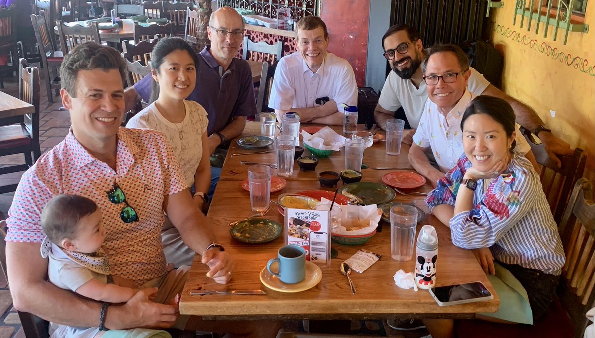 Fun celebrating @VASAMD president @dialysisaccess1’s birthday & catching up w/ @BrighamVascular alumni @NealBarshes & @BrighamSurgery alumni @pamelawlu @heatherlyu in #Houston @CKeithOzaki #VASA2023