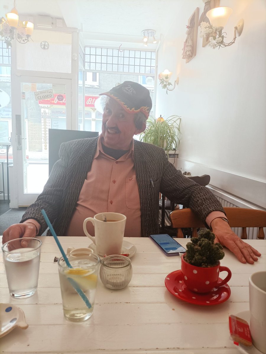 @AndyJenkin6 in #thestreetcafe, 147 Magdalen Street, #norwich NR3 which serves #alldaybrealfasts & includes #vegetarian & #veganoptions & #glutenfree dishes #friendlystaff 
#locallysourcedingedients #savouryandsweetwaffles #outdoorseating. Can #cafeculture #savethehighstreet?