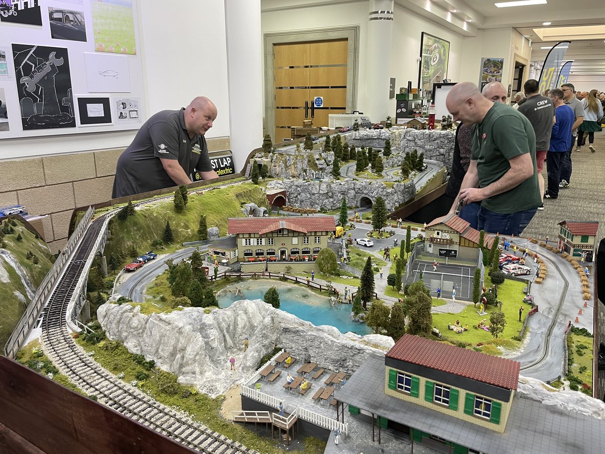 david millar tweet media