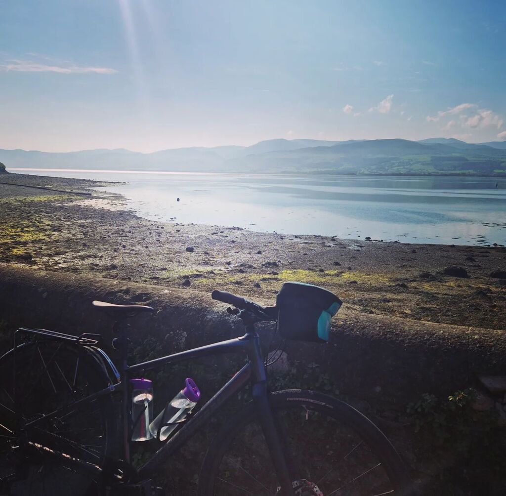 Sezsamuel712's tweet photo. Early morning cycling adventures....#campervanadventures #campervanlicious #campervanlifestyle #cyclingadventures #lovecycling #cyclingwithmybestie #penmonlighthouse #angleseyadventures #Anglesey https://t.co/LBNJ4xgKyr https://t.co/cb3bcDz9CW