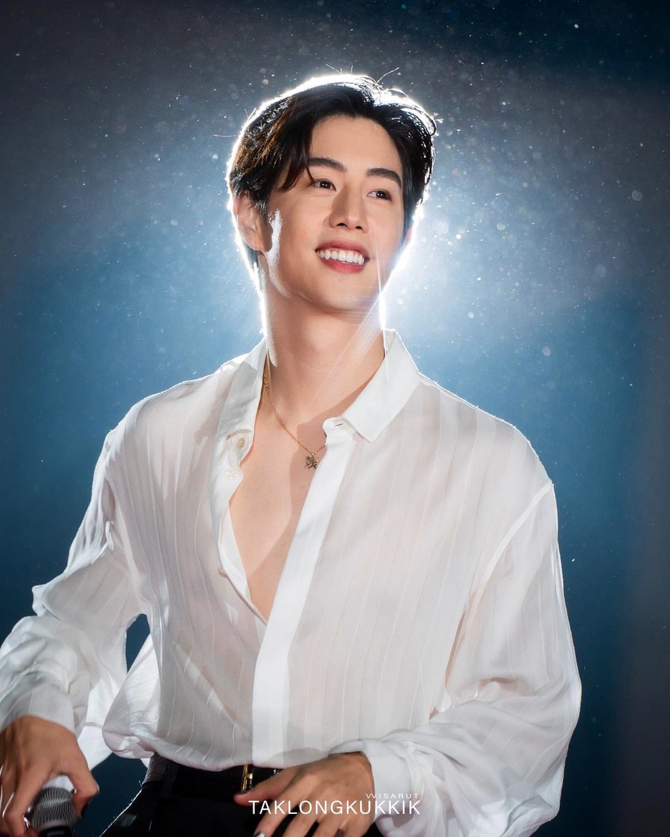 OneAhgaseGOT7's tweet image. [Breaking News] Mark Tuan, proves once again that he is one of Kpop’s official visuals.