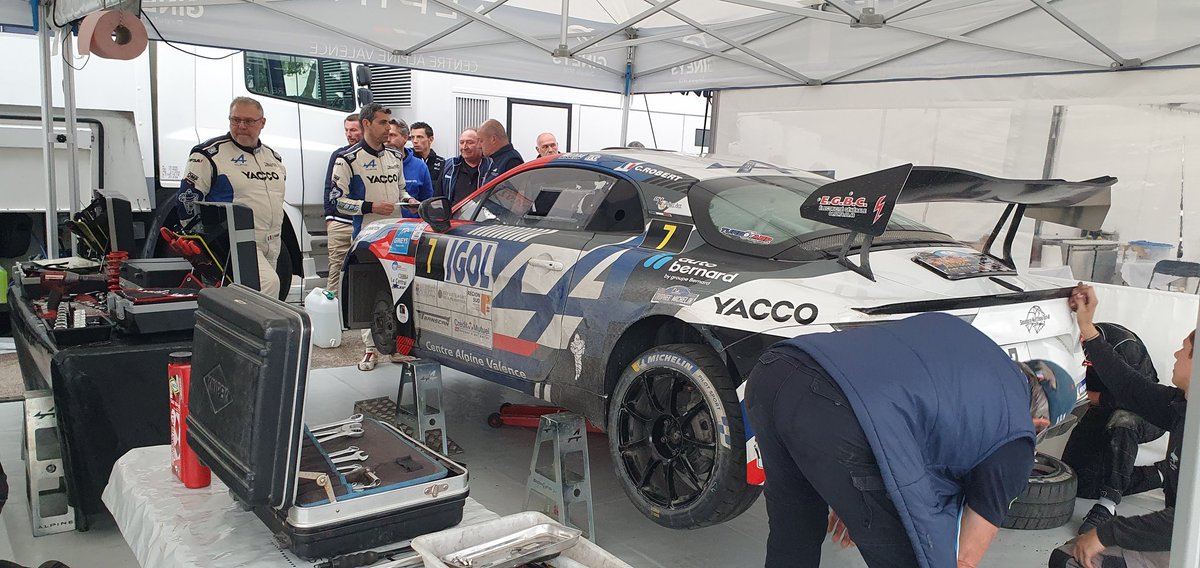 🚨 Samedi 20 mai :
🕧 les 1ères voitures 🚗arriveront  au Parc d'Assistance de l'Hippodrome de Cagnes sur Mer à 12h40 pour 30 minutes d'assistance 🔧.

👉 Entrée gratuite et ouverte au public.

#GT2I 
#MichelinMotorsport 
#CFR 
#cfrfeminin 
#FIAERT