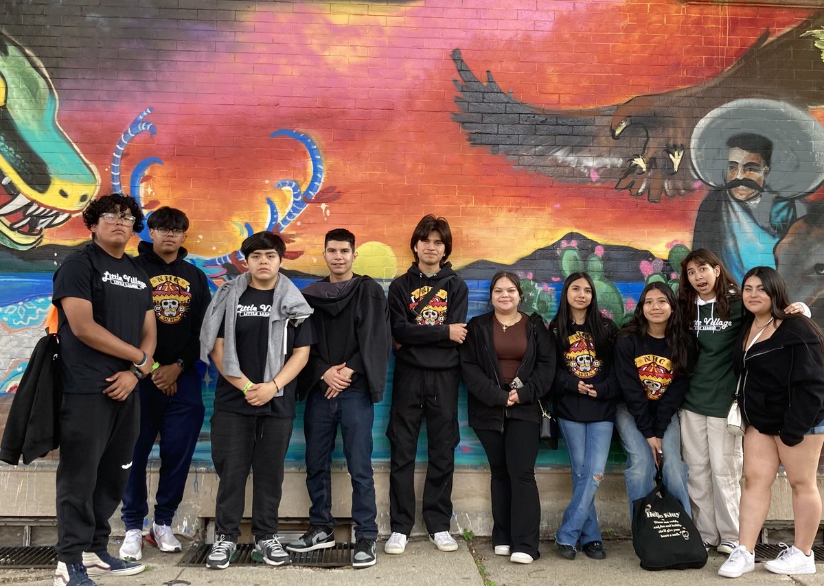 We had a great time helping set up for a baseball tournament in Little Village. All of the proceeds went to help the Venezuelan immigrants. Afterwards we shopped, ate, went to the National Museum of National Art and got to see a ton of murals! Love these kids! <a href="/BulldogLife_WHS/">Bulldog Life - WHS</a>
