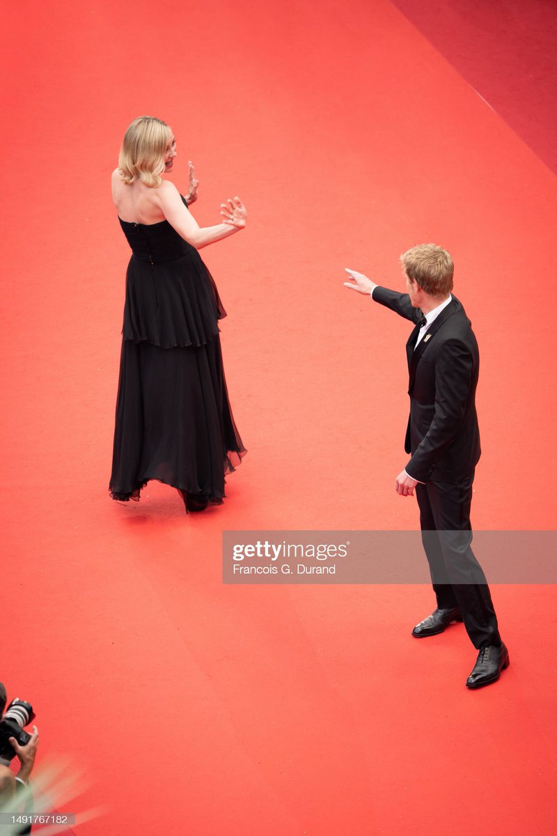 frazbelina's tweet photo. Cannes red carpet delights continue. https://t.co/BQUybOpUon