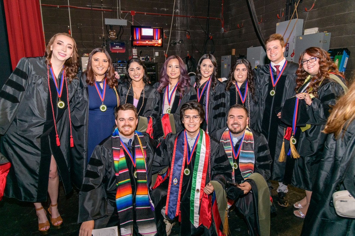 UAZPharmacy's tweet photo. More photos from #Convocation2023 are available for viewing!
Link to Flickr Album: https://t.co/GybQ3rdGTV
#PharmCats #BearDown #Pharmacy https://t.co/g3UZOu2KMZ