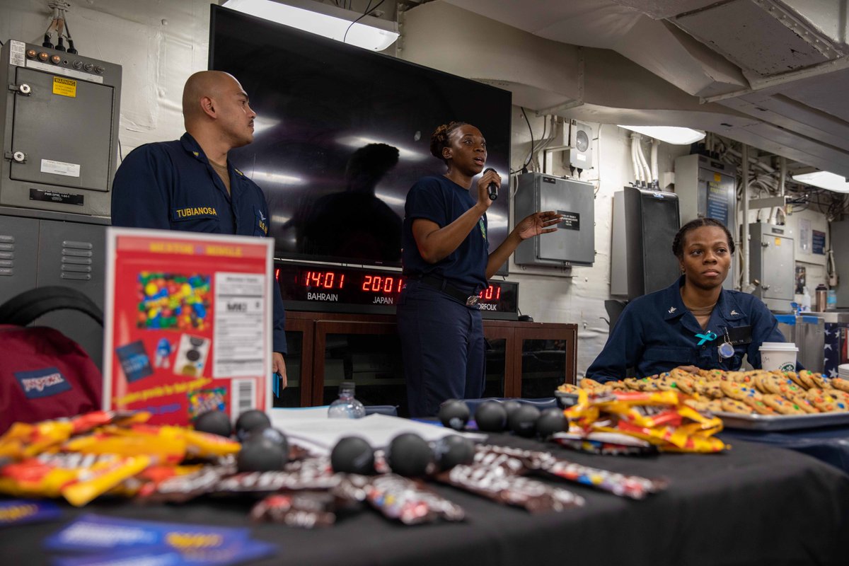 US7thFleet's tweet photo. Sailors participate in a mentorship event led by the Coalition of Sailors Against Destructive Decisions (CSADD) aboard amphibious assault ship @USSMakinIsland (LHD 8 ).

#7thFleetBestFleet | #Teamwork | #CSADD https://t.co/G9qSprXjA8