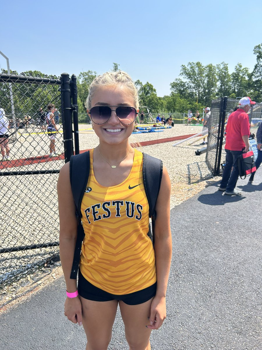FestusGirlsTF's tweet photo. Congrats to Ella Shy for advancing to the state meet in the pole vault.  

🐯 https://t.co/IpwvNecKBS