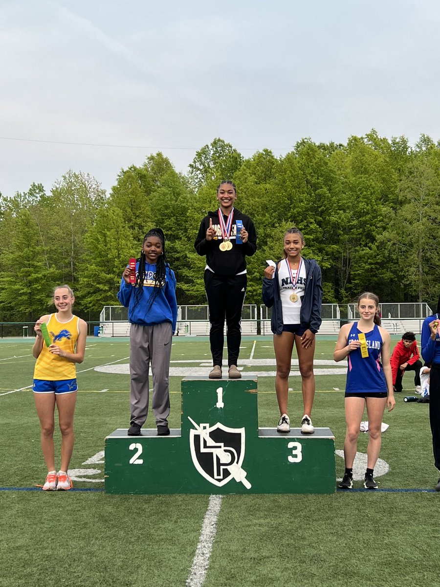 TrackNFHS's tweet image. Captain Jayla Scott made it to the podium for all 3 of her individual events! She is the NFL Champion in Triple Jump (34’4), 2nd Place in the 200, and 3rd Place in the 100! 
Niya Hamilton also took home 3rd in the Triple Jump (33’10.5)!!!