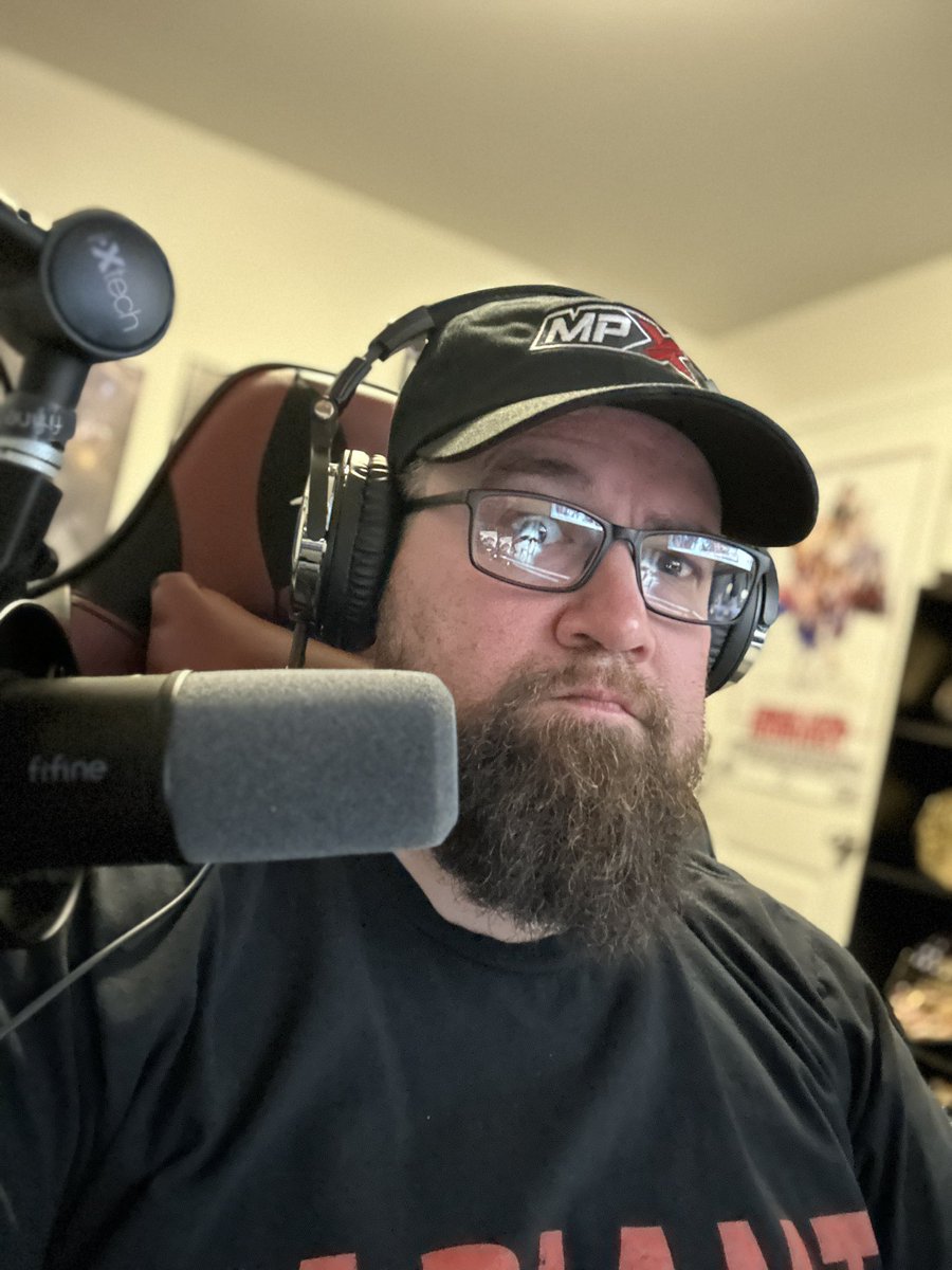 ballpit_tv's tweet photo. Going live on https://t.co/iJakWs5Ogy for some #warzone #KickStreamers #KickStreaming #gaming #gamer #consolegamer #PlayStation5 https://t.co/8XFPTk9EGV
