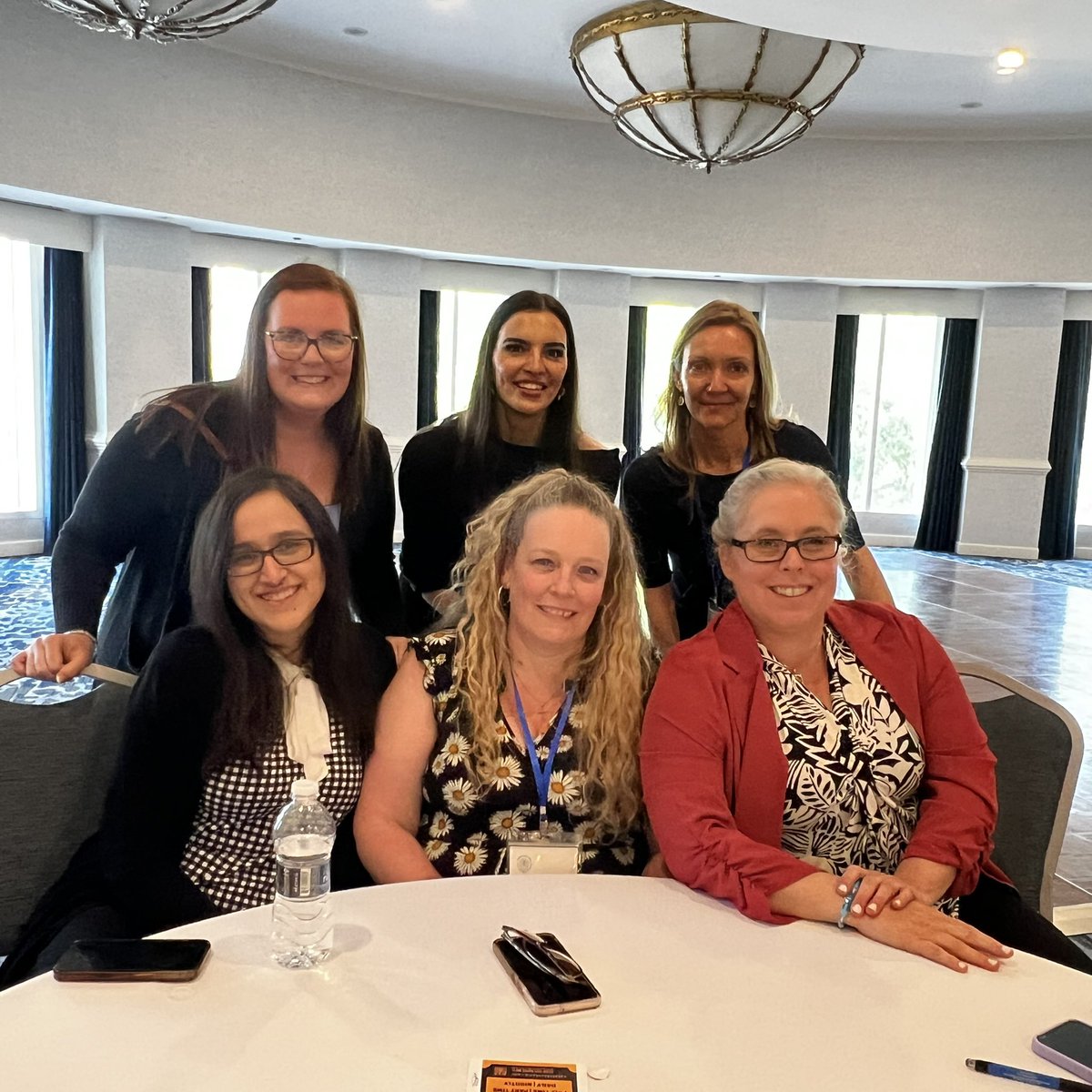TabithaLobo's tweet photo. An informative and enjoyable weekend at the FMDSA 2023 annual conference learning all about FMD from the experts! Always glad to hang out with this awesome vascular team.. #FMD #FMDSA @FMDartery @pdmace2 @heatherlgornik @KimGSmolderen https://t.co/RBTKS0ZQvE