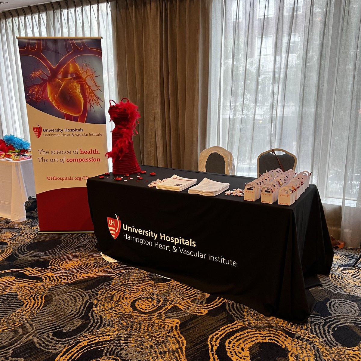 TabithaLobo's tweet photo. An informative and enjoyable weekend at the FMDSA 2023 annual conference learning all about FMD from the experts! Always glad to hang out with this awesome vascular team.. #FMD #FMDSA @FMDartery @pdmace2 @heatherlgornik @KimGSmolderen https://t.co/RBTKS0ZQvE