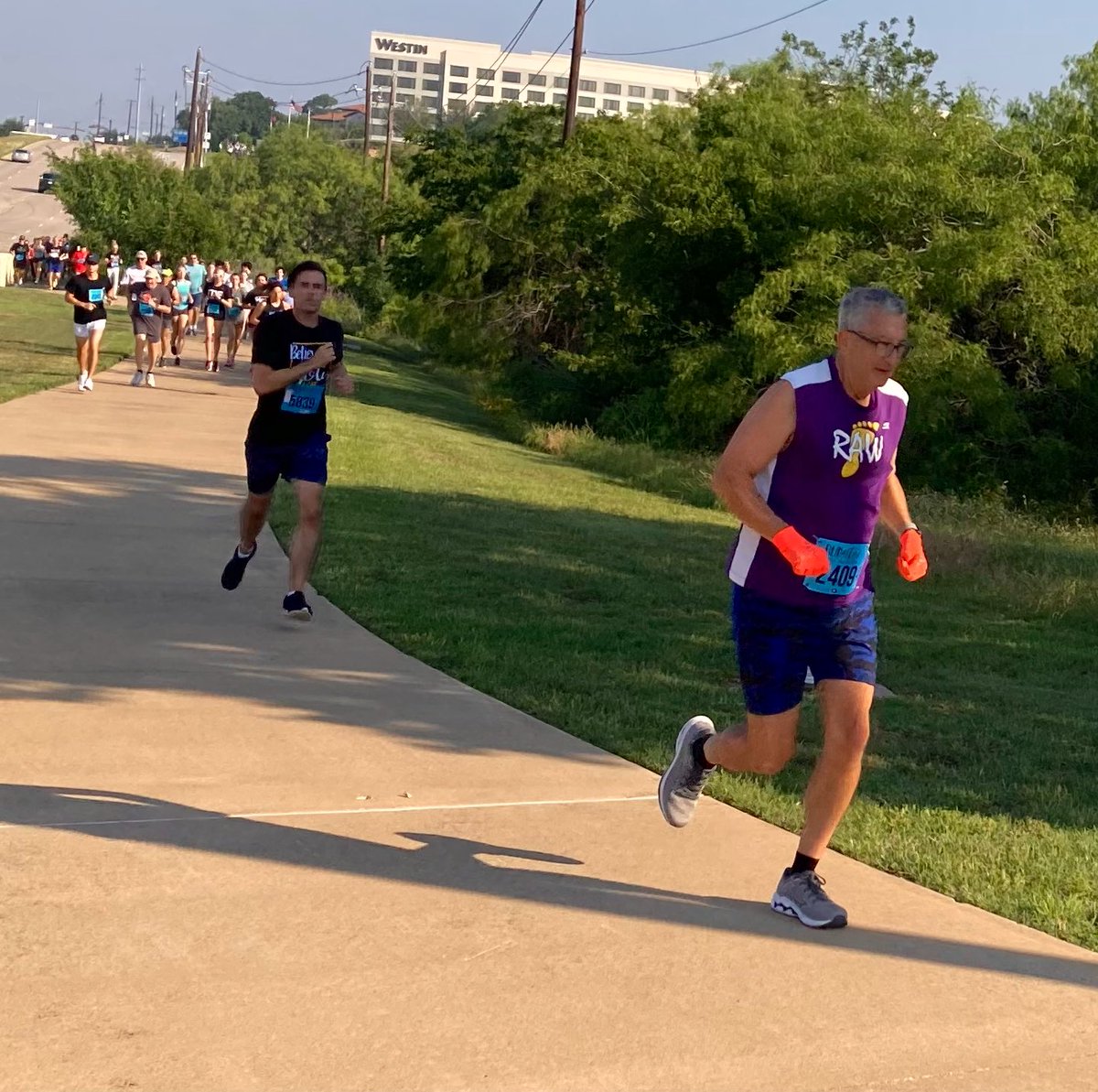 LakeGrapevineRW's tweet photo. A few snapshots of RAW Off to the Races at #Run4Elise today. Team LGRAW won many AG awards! Congratulations to all and remember ALWAYS have a water watcher when swimming or playing near water. #watersafety #waterwatcher #lgraw #runningcommunity https://t.co/gBHBJgZlf8