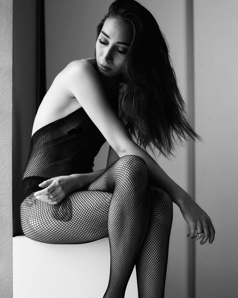 SnapPilots's tweet photo. Gloomy gloomy, @_helbat 

#beauty #inked #inkedmodel #tatted #inkedgirls #snappilots #sensual #sensuality #women #woman #sensualwomen #sandiego #sandiegophotographer #sd #snappilots https://t.co/4KmtwL5d4e https://t.co/nLyzO5lgjU