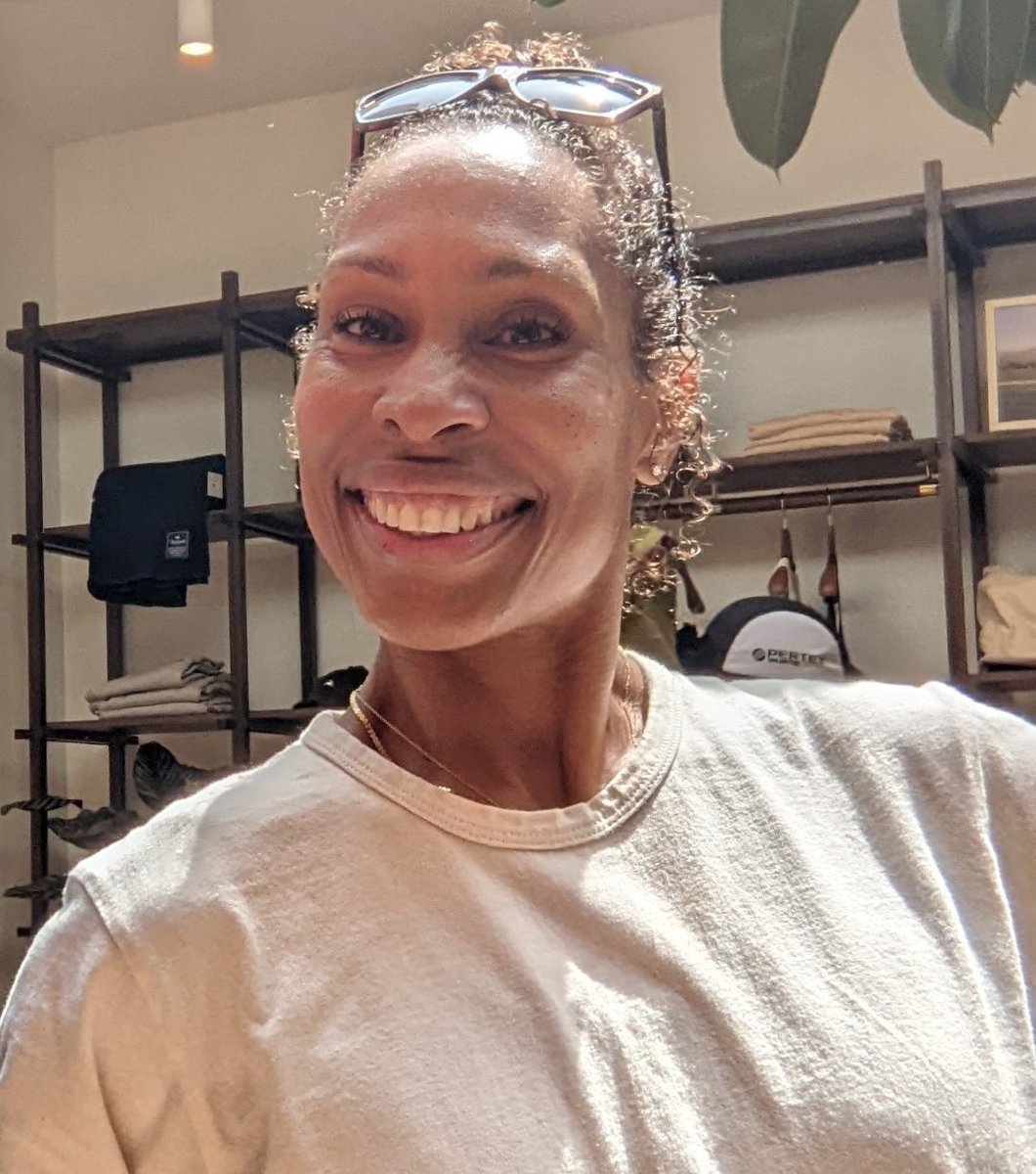 Congrats to our 🐇 <a href="/tracksmith/">Tracksmith</a> 👑 <a href="/estanleydott/">Erica Dottin</a> on cruising the #BrooklynHalf after opening a beautiful new store in W'Burg and hosting all the parties 🍌 🎉