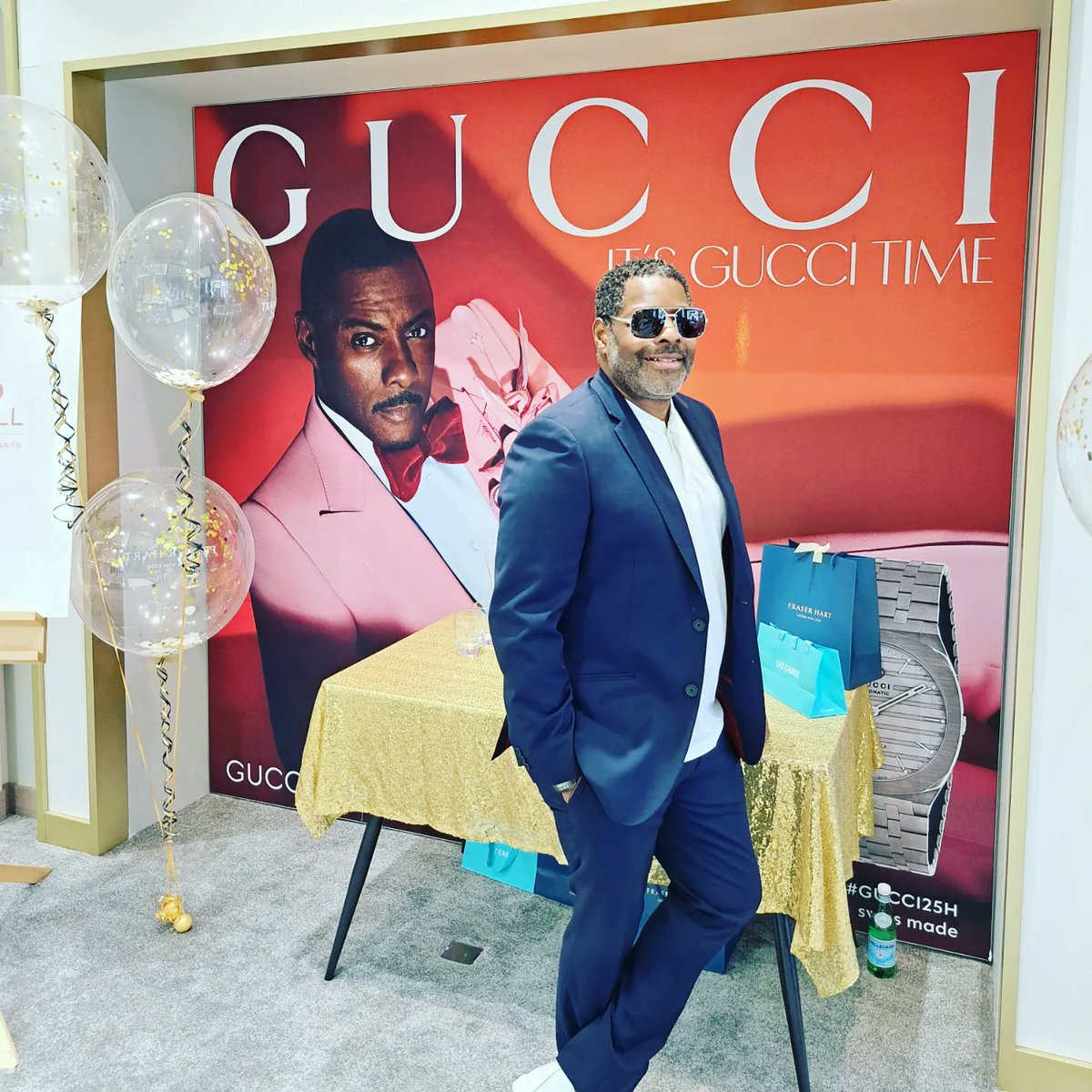 DeliciousPR's tweet photo. On assignment for Delicious PR, fashionista @daverobertsoninsta checking out the collections at the re-modelled @fraserhartuk in Touchwood Solihull for us and @menswearchannel
#DeliciousBoi #clientwork
#retail #retailPR #mensfashion
#watches #longines #rado #bling #instabling https://t.co/2oeN0SNLpv