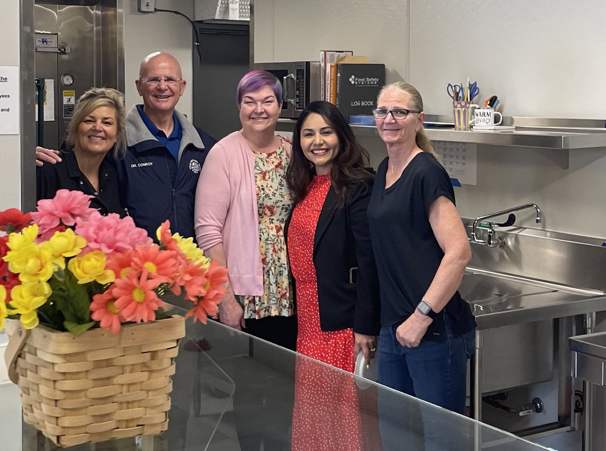 OVSDSupt's tweet image. #OVSD’s @CSEA375 hosted the CSEA State Board of Directors’ Meeting at Westmont Elementary today &amp;amp; our outstanding Nutrition Services Dept provided food for the event. Board President @PatriciaSinger_, Superintendent Dr. Conroy &amp;amp; about 100 @CSEA_Now members were in attendance.