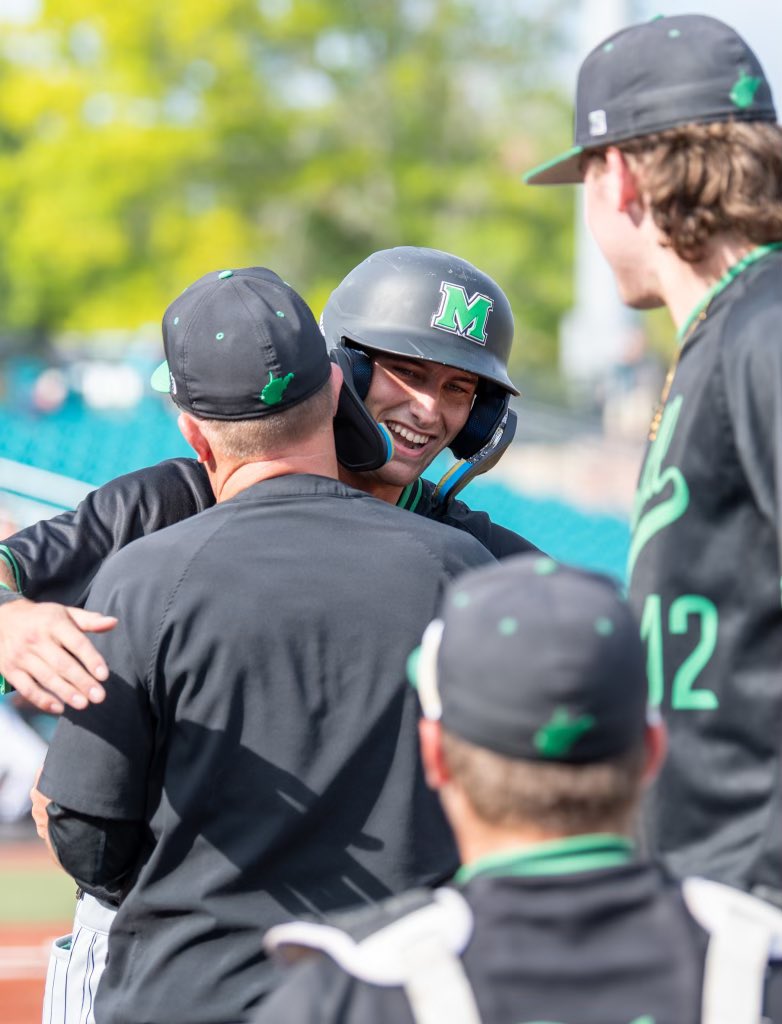 T2 | HISTORY! Ayers sets new single-season doubles record at 23 with a one-RBI two bagger!

MU 3, No. 8 CCU 2

#WeAreMarshall