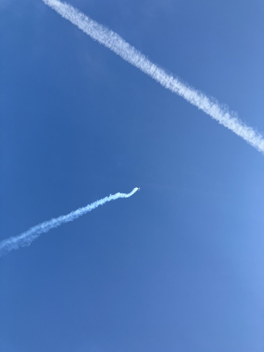 ManSlinger's tweet image. More good stuff from the Oregon Intl Airshow in Hillsboro @KATUNews #LiveOnK2 @CityofHillsboro