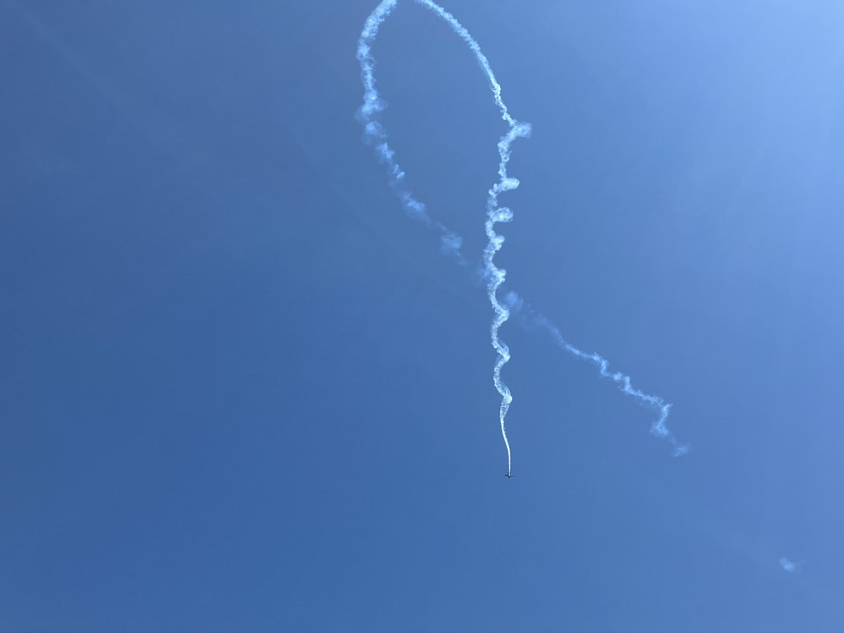 ManSlinger's tweet image. More good stuff from the Oregon Intl Airshow in Hillsboro @KATUNews #LiveOnK2 @CityofHillsboro