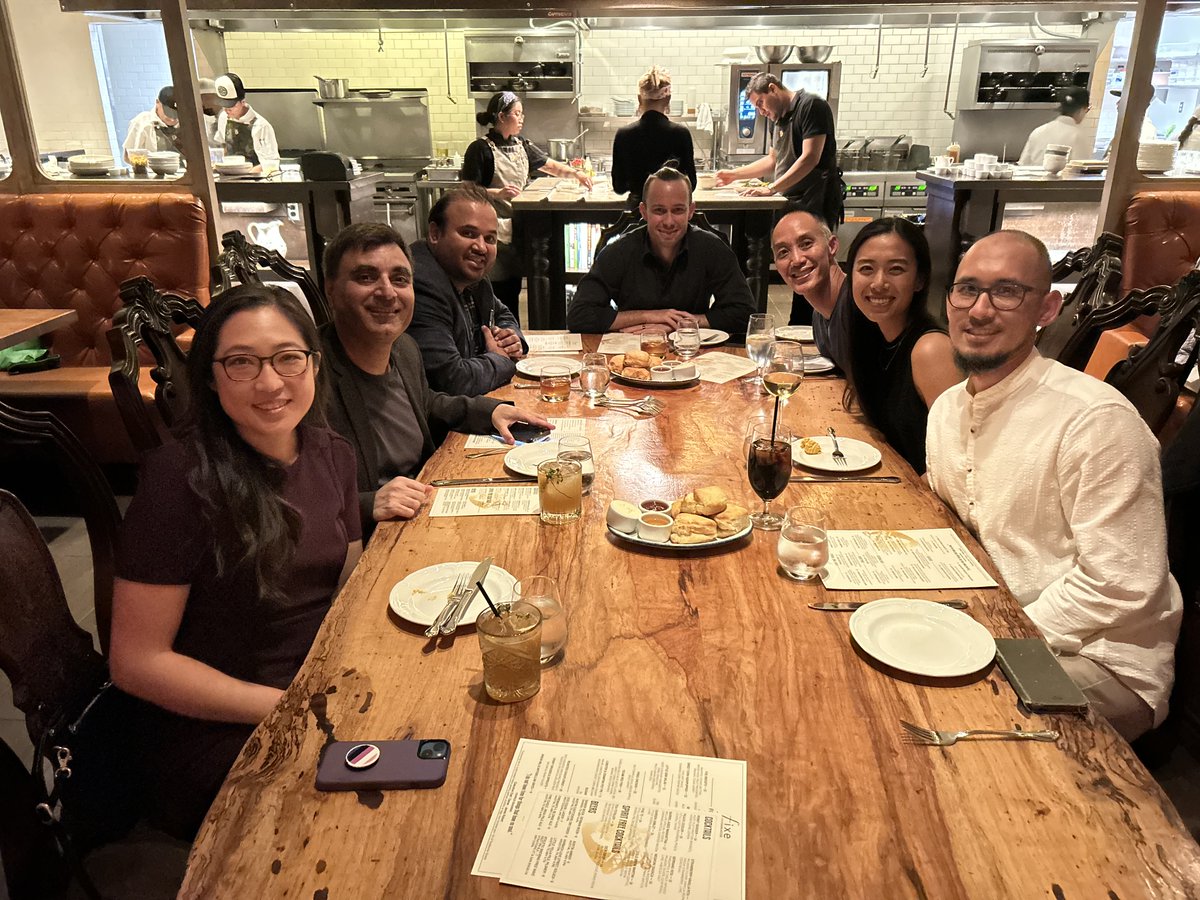 HarborUCLAEM's tweet photo. Shout out to our team of wonderful attendings and residents that attended SAEM in Austin this week!
#SAEM #SAEM2023 #HarborUCLAEM #WhyHarborEM #HarborProud
@MprizzleER @jonthewookie @DrKabirYadav @CraigGoolsbyMD @Tee1540 @DrPedigo @AndreaWuMD @LAdrMoh https://t.co/0i5NeBYSw0