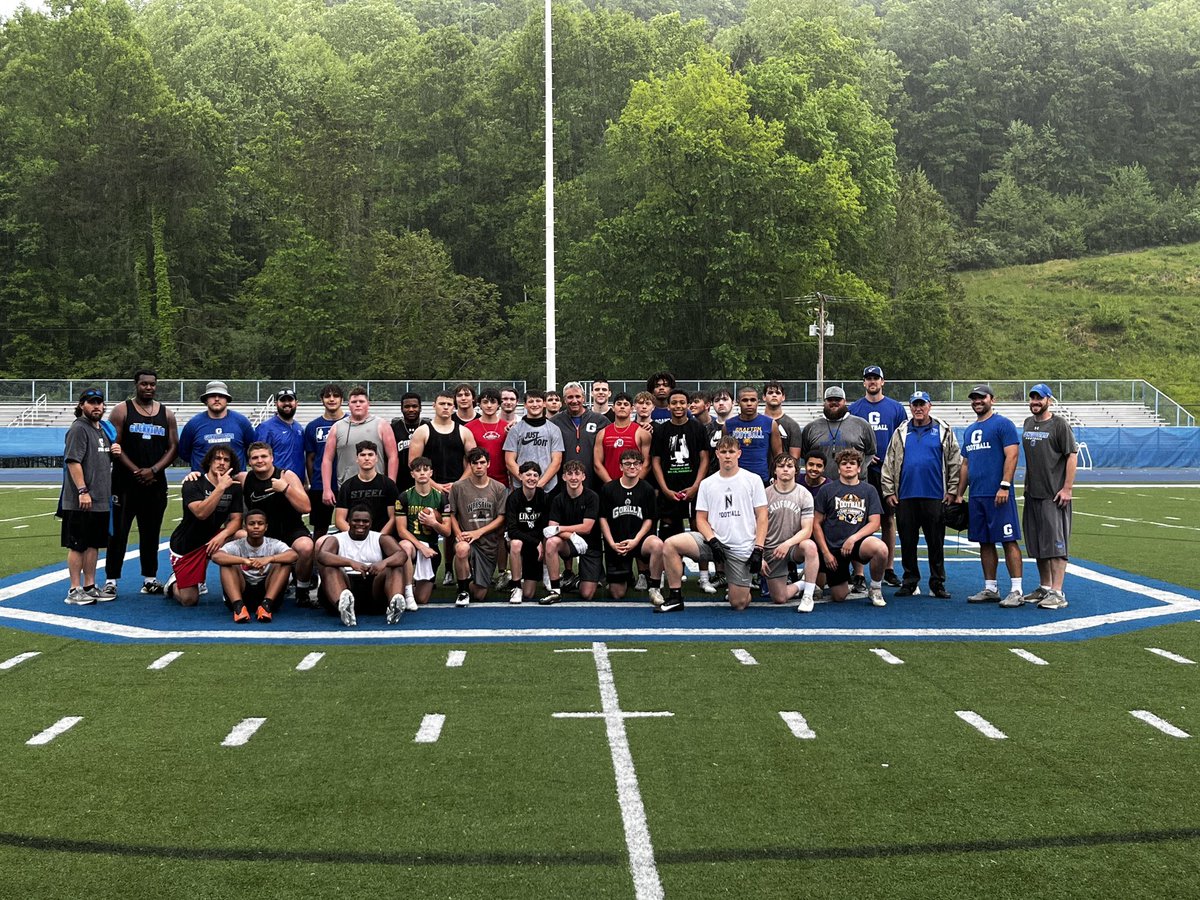 💥💥A lot of talent in Glenville today!👀👀

🦾Thanks to all who came to camp today! Look forward to seeing you back on campus this Fall!

⏭️Next Camp : June 13th - don’t forget to sign up!

#GoPioneers
#ComeToTheVille