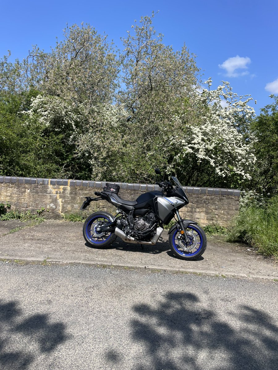 john_prater's tweet photo. Nice day out on the Yam, a few more steady running in miles with a stop of at @OnYerBikeLTD , another busy day there, https://t.co/W1T7zrg4tY