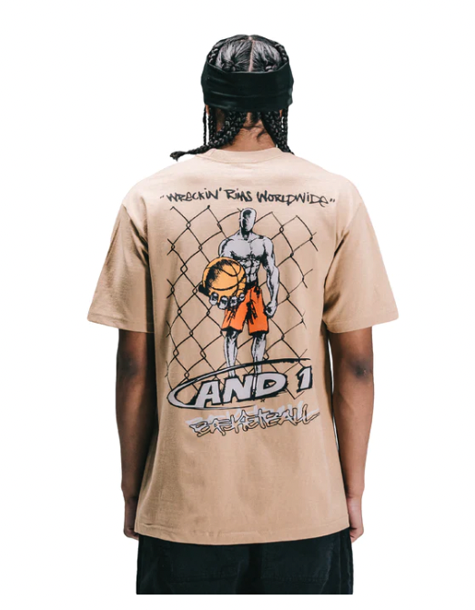 and1basketball's tweet photo. New Drop #Giveaway #NBATwitter  
     
1) Drop game 3 DEN-LAL score prediction in comments
2) Retweet this 
3) Predict winner &amp; closest score, get a tee
4) Get Score Correct, win NEW pearl marauder
Giveaway closes 830pest

Link to shoe→ https://t.co/E71AR4rPcP https://t.co/CY1ejpD9kA