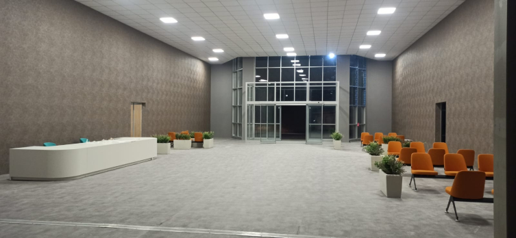 Hedeflendiği gibi 60 günde tamamlandı.

Hatay'daki 300 yataklı Defne Devlet Hastanesi bugün Cumhurbaşkanı Erdoğan'ın katılacağı törenle hizmete açılacak.

trthaber.com/haber/turkiye/…