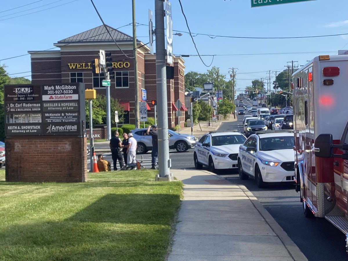 BICYCLIST STRUCK/HIT-AND-RUN: Baltimore Ave & East-West Highway in Riverdale Park-- the patient is being transported to a hospital after being struck by a driver while riding his bike. It appears the striking auto fled the scene. #MDtraffic #BikeToWorkDay